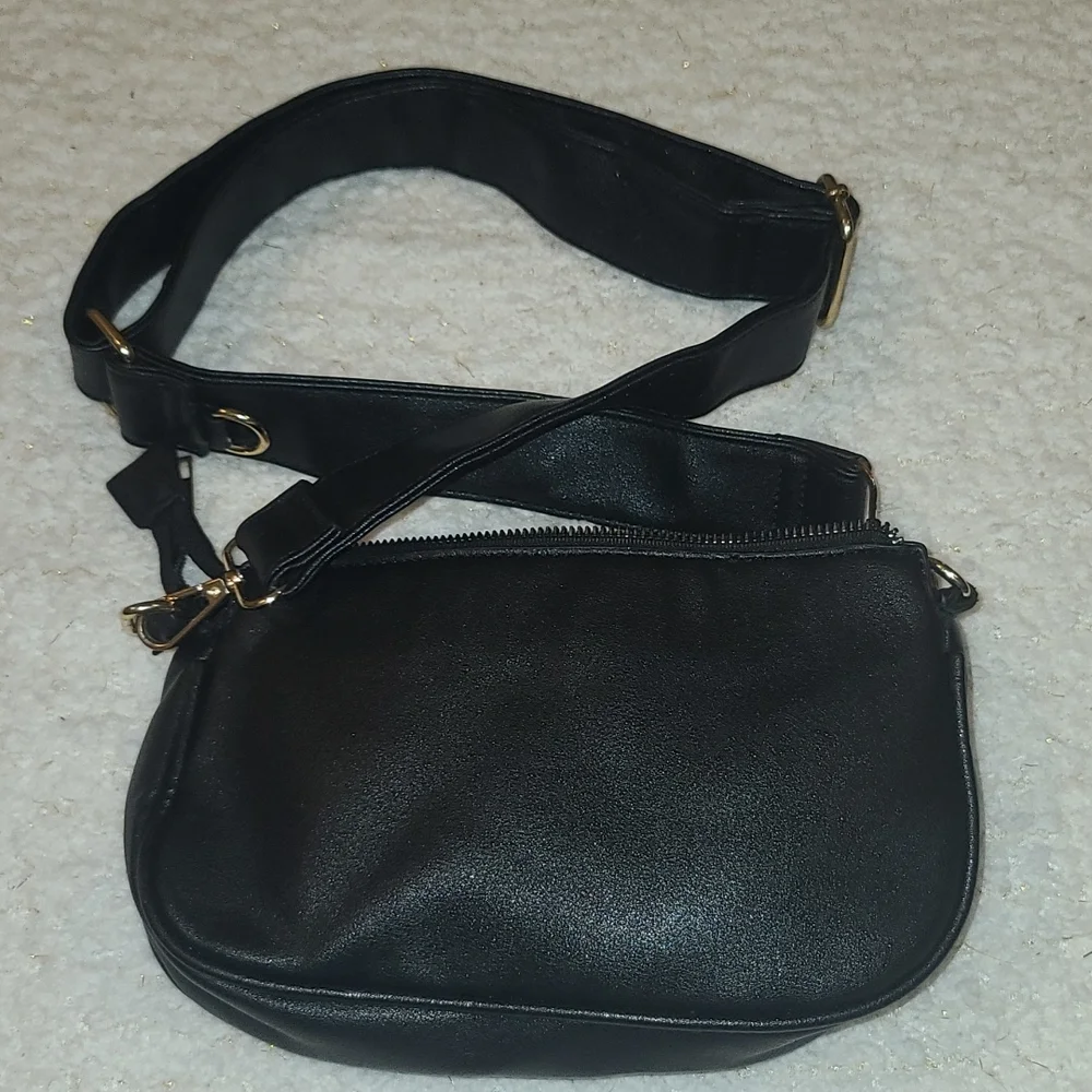 Crossbody - Picture 4 of 4